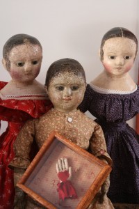 "Now that we've eaten and taken photos, let's make make Valentine presents."