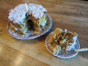 Shaker Apple Cake www.Izannahwalker.com