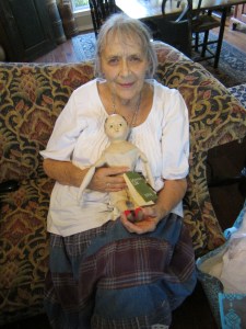 After checking in to our own personal B&B we went to visit my friend Edyth O'Neil and deliver the doll she bought from me on Saturday at the convention.