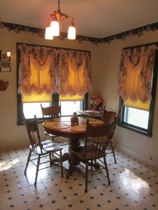 Metzer House kitchen.