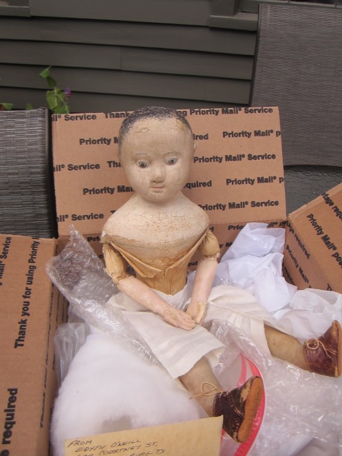 Hannah arrives! www.izannahwalker.com