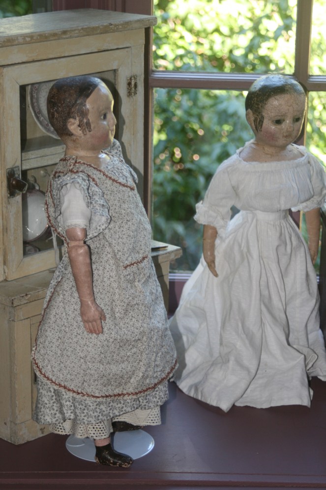 "Hannah, Isane and I will get out the ingredients, and you can measure them into the bowl." 