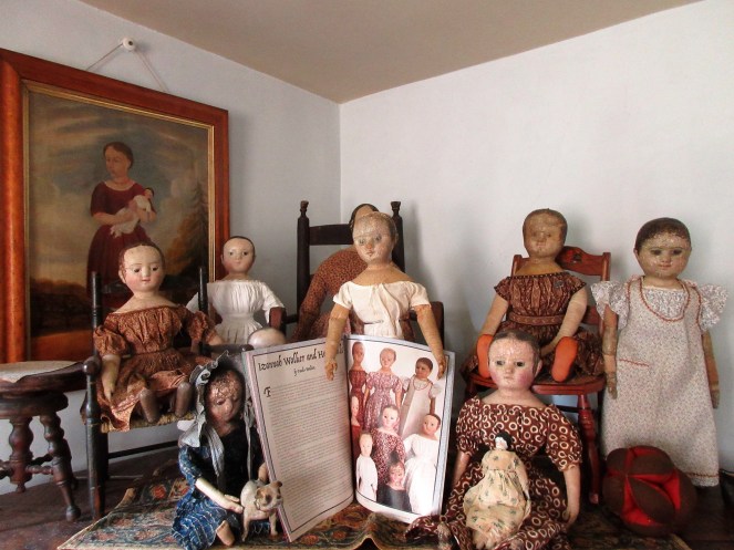 Izannah Walker and her Dolls by Paula Walton