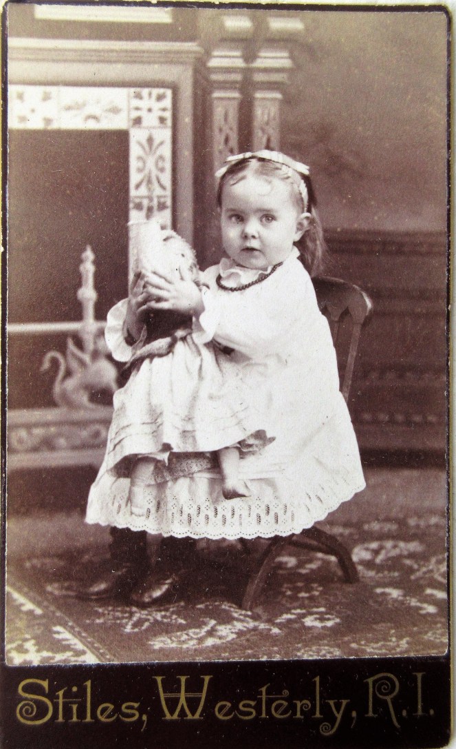 Sarah Alice Langworthy_ Paula Walton photo